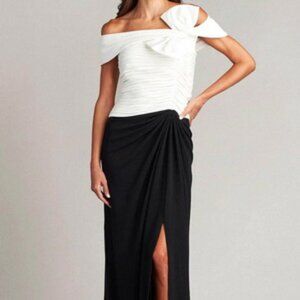 Tadashi Shoji Black Ivory Ruched Bodice Off The Shoulder Gown